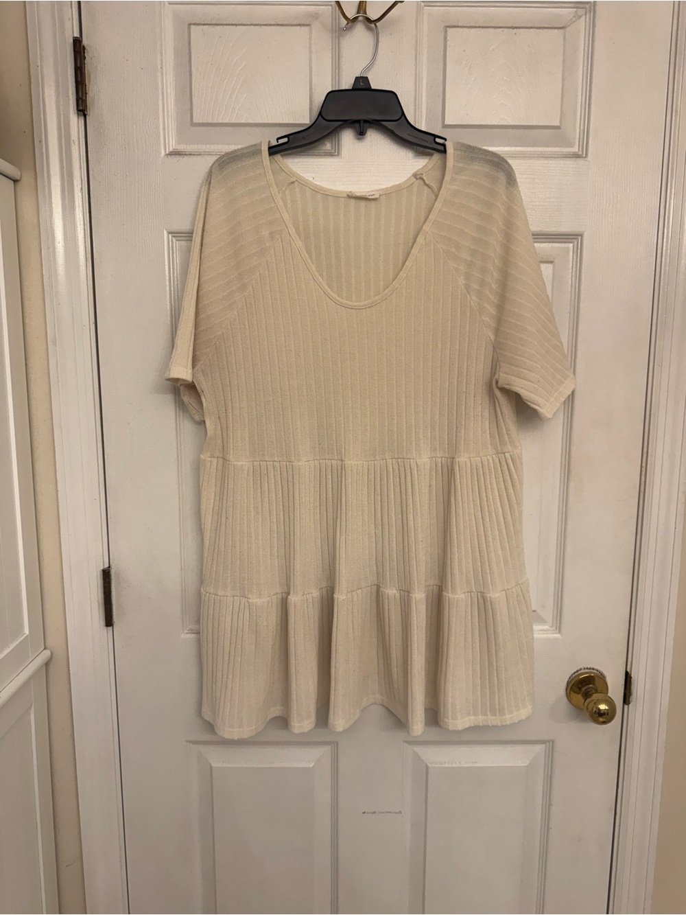 Chic Soul Cream Ribbed Tiered Short-Sleeve Tunic